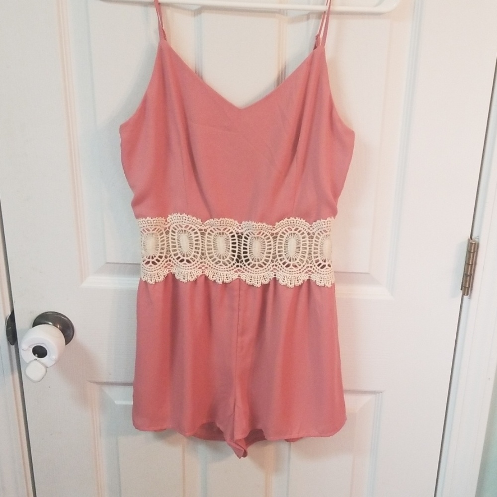 Romper *Only tried on* size small